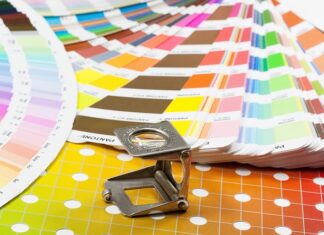 W jakich kolorach ubrać choinkę? W jakich kolorach ubrać choinkę?