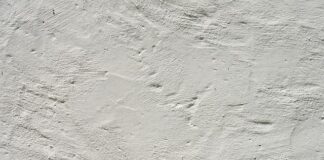 Co lepsze tynk czy gips?